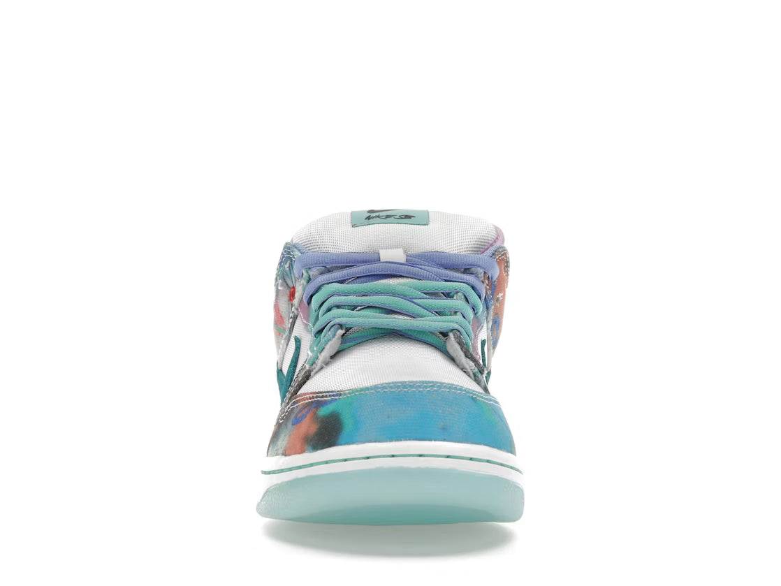 Nike Dunk Low SB Futura Laboratories