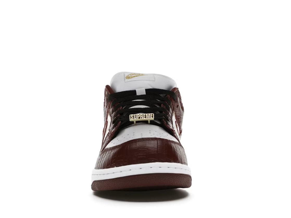 Nike Dunk Low SB Supreme Stars Brown