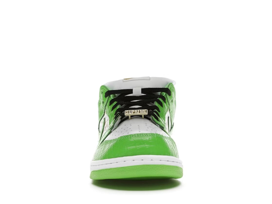 Nike Dunk Low SB Supreme Stars Green